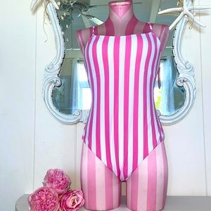 VICTORIA'S SECRET SWIM Scoop One-Piece Swimsuit Pink Beach Candy Stripe